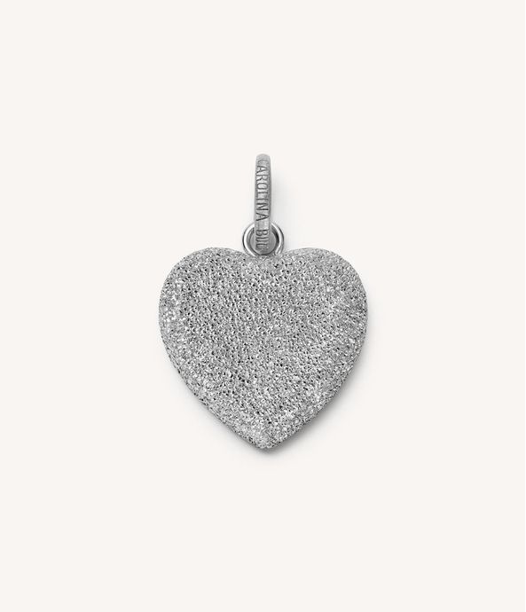 Carolina-Bucci-Small-Cuore-Pendant-Florentine-Finish-White-Gold_bq100059_1