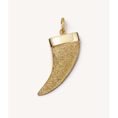 Carolina-Bucci-Corno-Pendant-Florentine-Finish-Yellow-Gold_bq200172_1