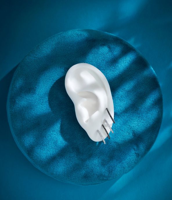 maria-tash-argola-diamond-black