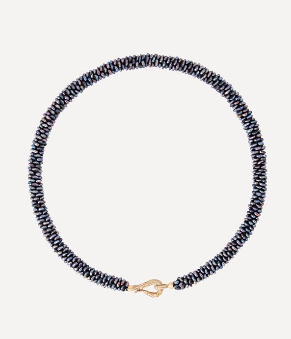 Colar-hand-embroidery-grey-pearl_CL201379